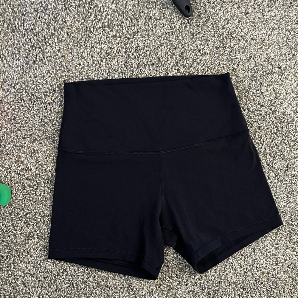 Lululemon shorts 6”